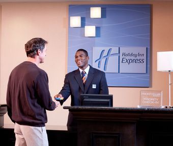 Express By Ihg Hotel 3*